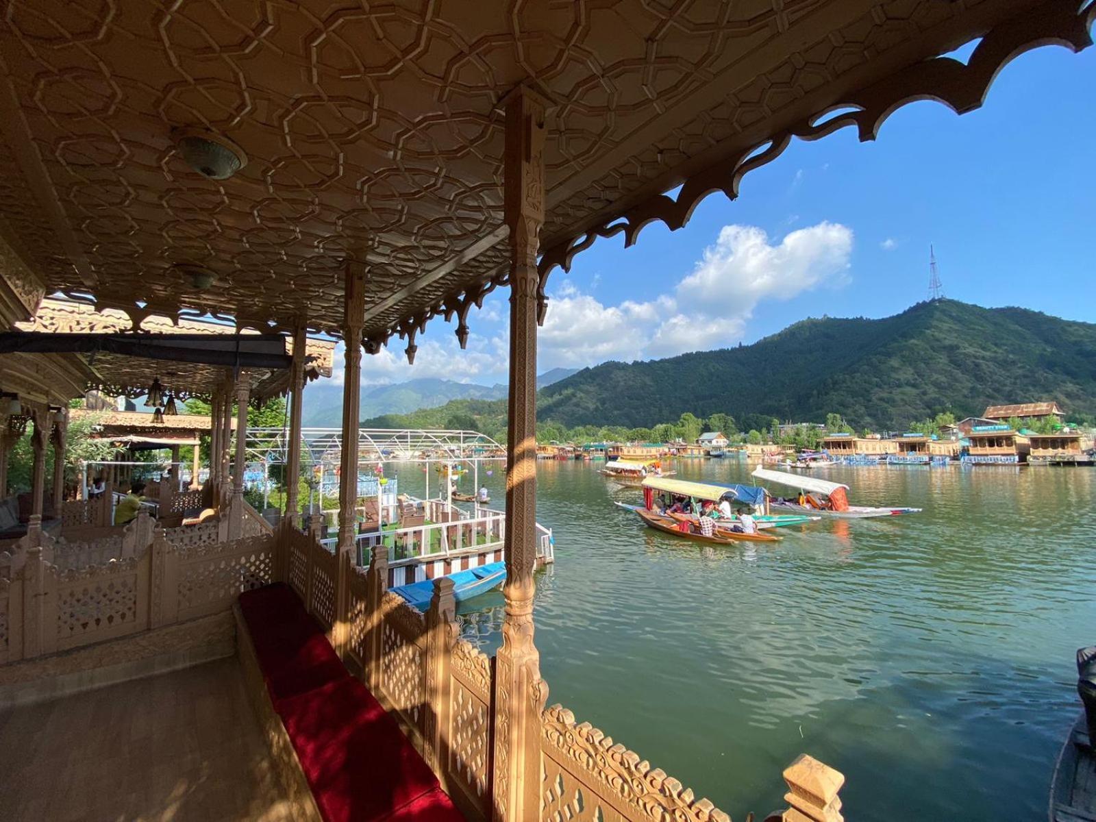 Nazneen Group Of Houseboats Srinagar  Exterior photo