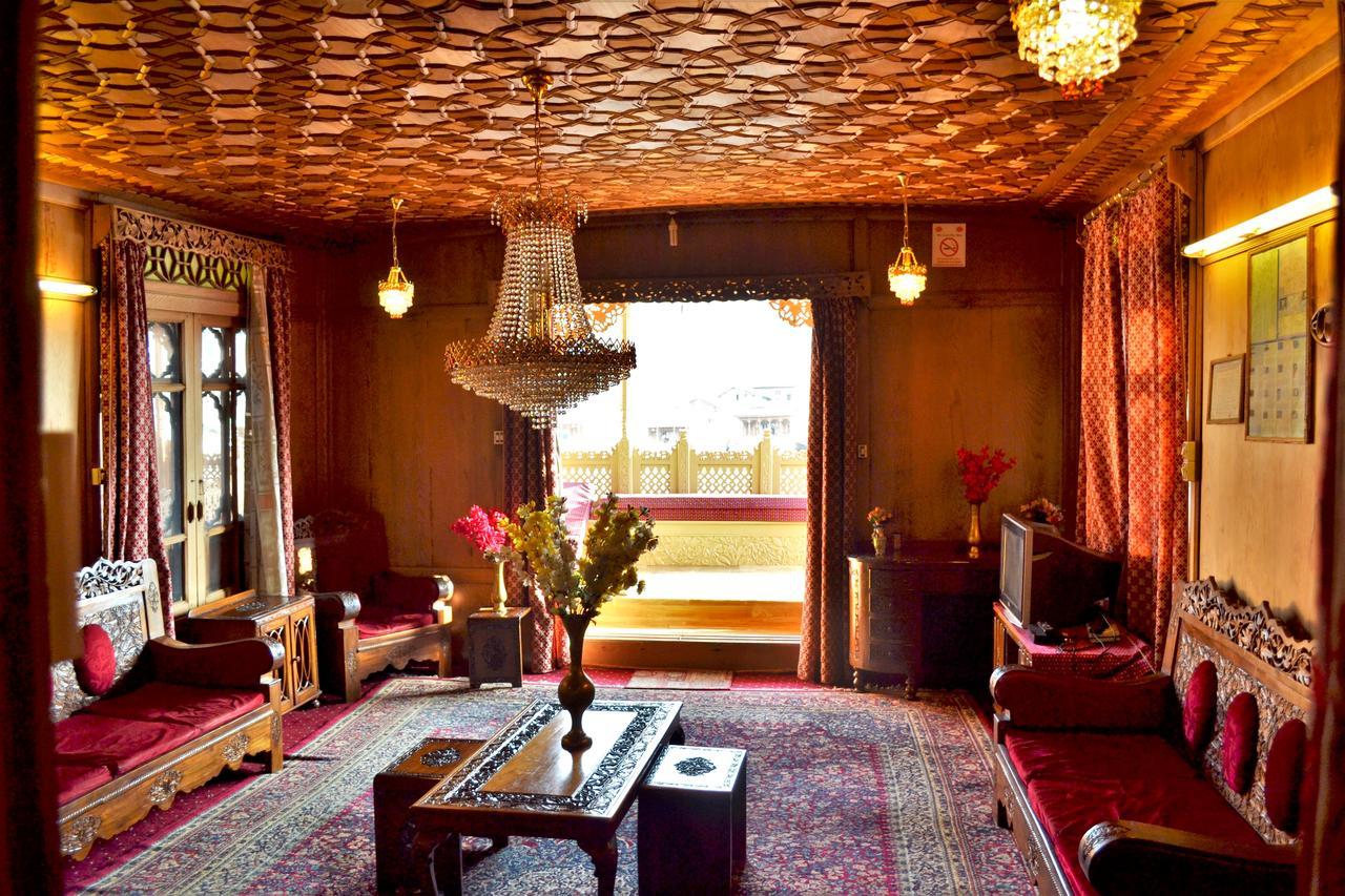 Nazneen Group Of Houseboats Srinagar  Exterior photo